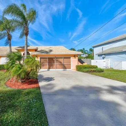 Image 2 - 104 Northeast Royce Avenue, Port Saint Lucie, FL 34983, USA - House for sale