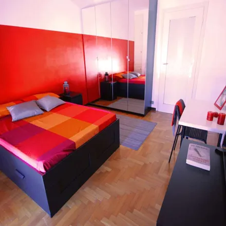 Image 2 - Carpe Diem, Via Mauro Macchi, 44, 20124 Milan MI, Italy - Room for rent