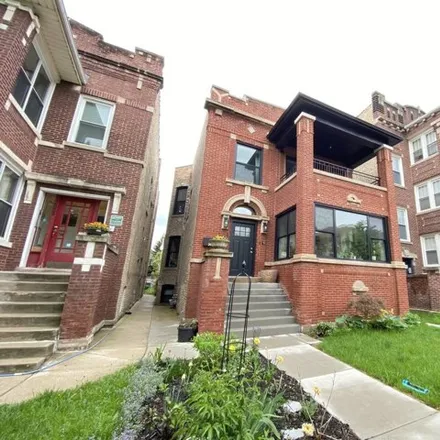 Rent this 2 bed apartment on 2659 West Leland Avenue in Chicago, IL 60625