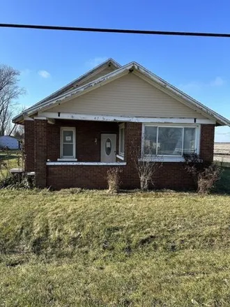 Buy this 3 bed house on North 15th Road in Kangley, LaSalle County