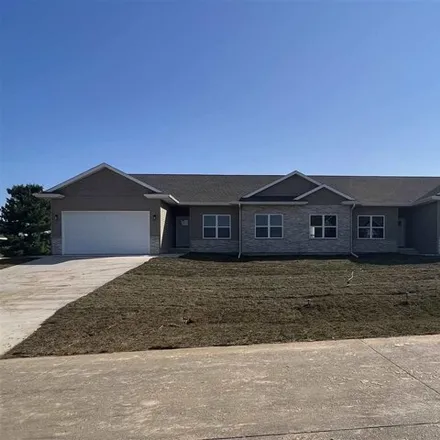 Buy this 4 bed house on 1907 Ashford Avenue in Muscatine County, IA 52761