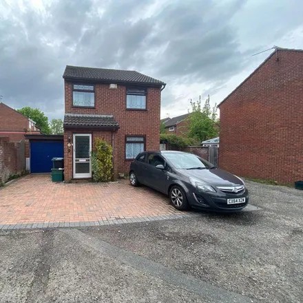 Rent this 3 bed house on 23 Buckingham Drive in Bristol, BS34 8NS