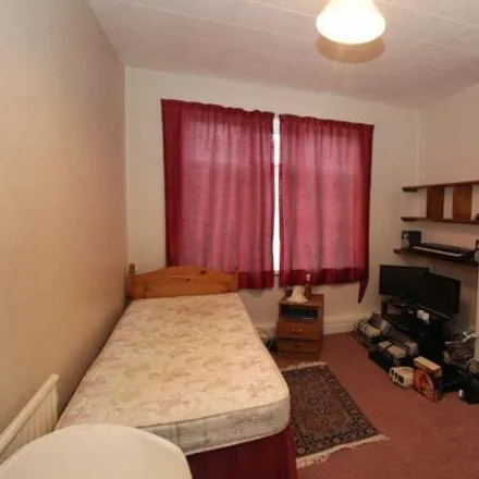 Image 9 - 10, 12 Ovington Grove, Newcastle upon Tyne, NE5 2QE, United Kingdom - Duplex for sale