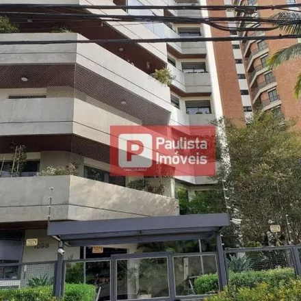 Buy this 3 bed apartment on Rua Vieira de Morais 1101 in Campo Belo, São Paulo - SP