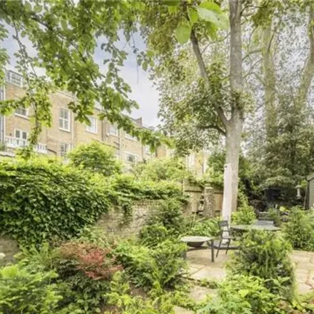 Rent this 1 bed apartment on 150 Holland Road in London, W14 8BD