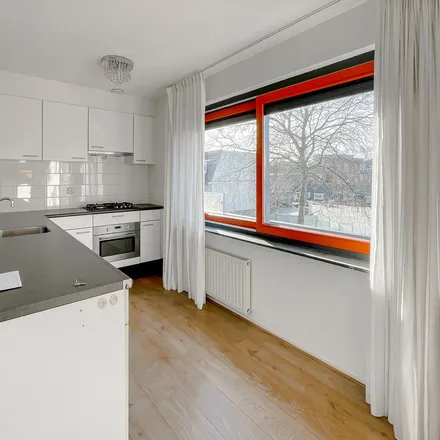 Rent this 2 bed apartment on Binnenweg 186B in 2101 JS Heemstede, Netherlands