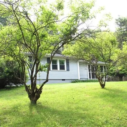 Buy this 2 bed house on 683 Chestnut Knob Trail in Boone Fork, Watauga County