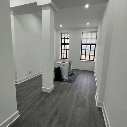 Rent this 3 bed apartment on SYHA Glasgow Metro Youth Hostel in 89 Buccleuch Street, Glasgow