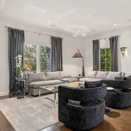 Image 2 - 611 North Oakhurst Drive, Beverly Hills, CA 90210, USA - House for rent