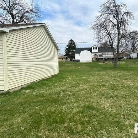 Image 4 - Community Disc Golf Course, LaRosh, Creve Coeur, Tazewell County, IL 61610, USA - House for sale