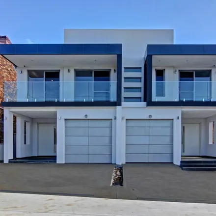 Image 2 - Carrington Avenue, Hurstville NSW 2220, Australia - Duplex for rent