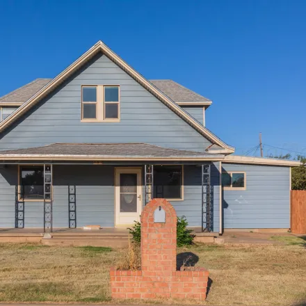Buy this 4 bed house on 401 North Wells Street in Pampa, TX 79065