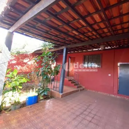 Image 2 - Rua Santa Helena, Tabajaras, Uberlândia - MG, 38400-328, Brazil - House for rent