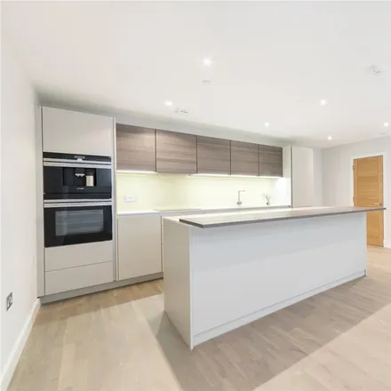 Rent this 3 bed apartment on Osprey Court in 256 Finchley Road, London