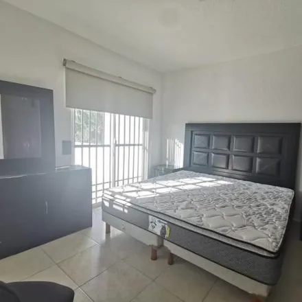Rent this 4 bed house on Calle Limón Sur in 24157 Ciudad del Carmen, CAM