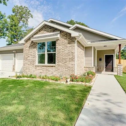 Rent this 3 bed house on 1017 West Avenue E in Garland, TX 75040