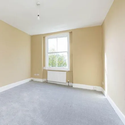 Rent this 2 bed apartment on 162 Ladbroke Grove in London, W10 5LZ