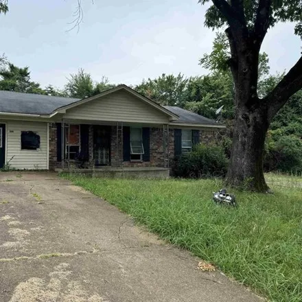 Buy this 3 bed house on 4613 Sumners Wells Rd in Memphis, Tennessee