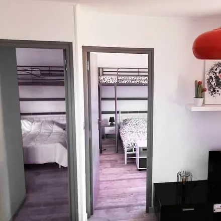 Rent this 2 bed house on 24590 Saint-Crépin-et-Carlucet