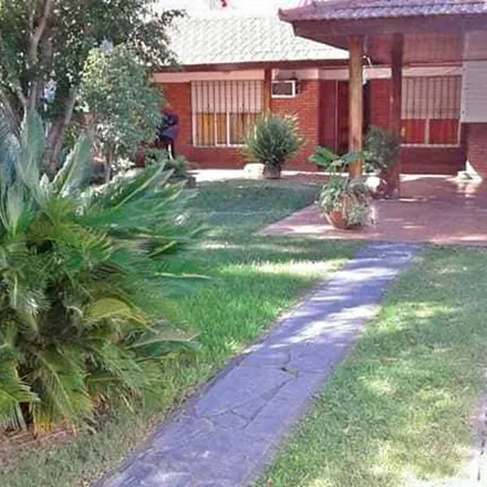 Buy this studio house on Albert Schweitzer in Villa León, B1715 CBC Ituzaingó