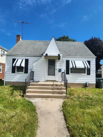 Buy this 3 bed house on 1213 Westmoreland Avenue in Waukegan, IL 60085