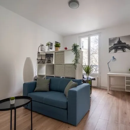 Rent this 2 bed apartment on 92 Rue de Belleville in 75020 Paris, France