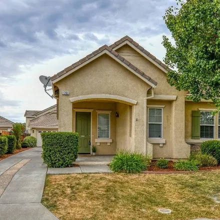 Buy this 3 bed house on 1703 Altus Lane in Suisun City, CA 94585