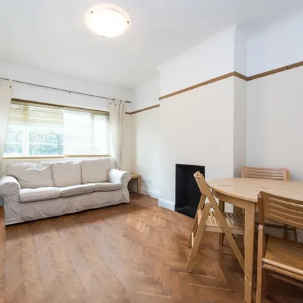 Image 2 - 7 Terrapin Road, London, SW17 8QW, United Kingdom - Apartment for rent