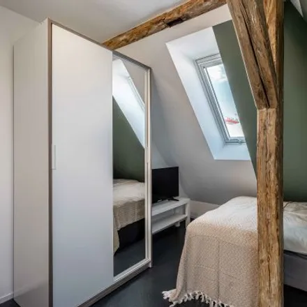 Rent this 6 bed room on Tunnelstraße 15 in 70469 Stuttgart, Germany