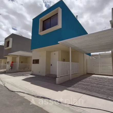 Rent this 3 bed house on Avenida Circunvalación in 139 5584 Calama, Chile