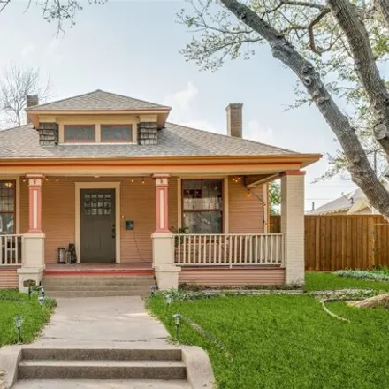 Buy this 3 bed house on 421 South Winnetka Avenue in Dallas, TX 75208