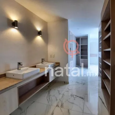 Rent this 3 bed apartment on Serenata in Avenida Teziutlán Norte, 72140 Puebla