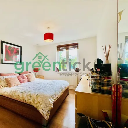 Image 5 - Southbury, Poppy Drive, London, EN3 4FB, United Kingdom - Apartment for rent