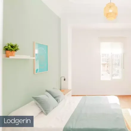 Rent this studio room on Carrer de Cadis in 81, 46006 Valencia