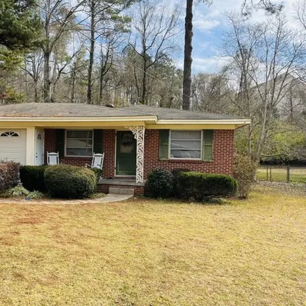Buy this 3 bed house on 2650 Myrtlewood Drive in Meridian, MS 39307