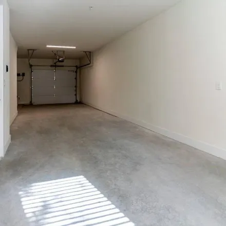 Rent this 2 bed apartment on Summer Street in Houston, TX 77260