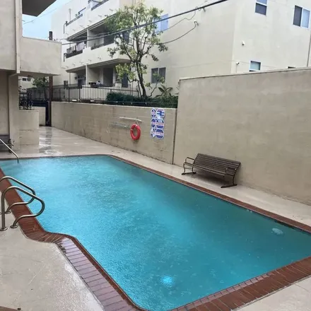 Image 7 - 4531 Colbath Avenue, Los Angeles, CA 91423, USA - Apartment for rent