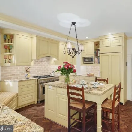 Image 9 - 2108 Delancey Place, Philadelphia, PA 19103, USA - Townhouse for sale