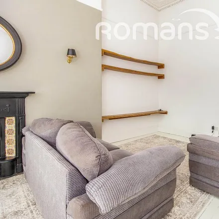 Rent this 2 bed apartment on Snapdragons Nursery in Grosvenor Place, Bath