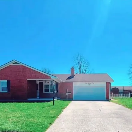 Buy this 3 bed house on 505 Damon Drive in Washington Court House, OH 43160