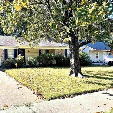 Buy this 3 bed house on 4173 Arrowood Avenue in Memphis, TN 38118