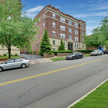 Image 4 - 192 Claremont Avenue, Montclair, NJ 07042, USA - Apartment for rent