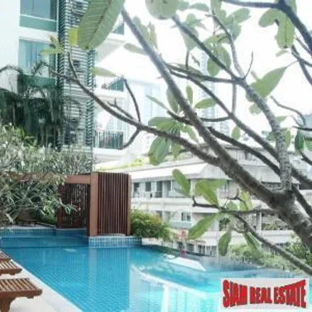 Buy this 2 bed apartment on College of Social Communication Innovation Building in Soi Phetchaburi 38, Huai Khwang District