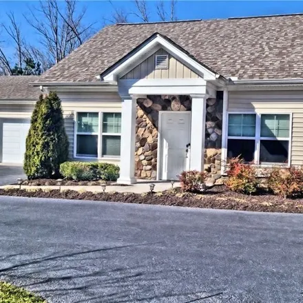 Buy this 2 bed condo on 11204 Lantern Way in Chesterfield County, VA 23236