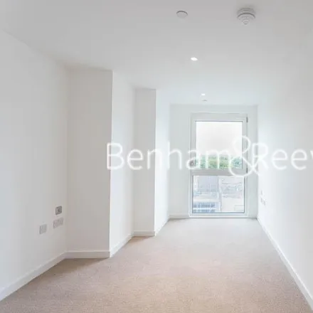 Image 7 - Asda, Capitol Way, London, NW9 0AS, United Kingdom - Apartment for rent