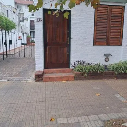 Buy this 2 bed house on Avenida de Mayo 801 in Ramos Mejía Sur, 1704 Ramos Mejía