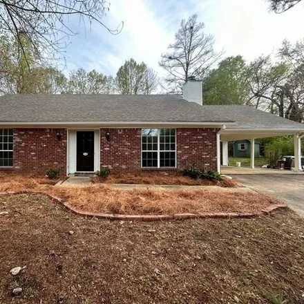 Buy this 3 bed house on 326 Brookwoods Drive in Beaver Creek, Ridgeland
