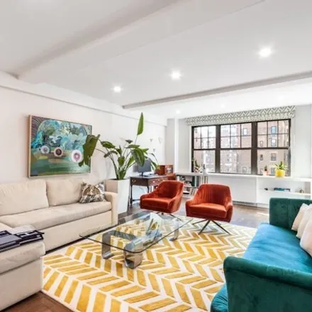 Buy this studio apartment on 101 East 73rd Street in New York, NY 10021