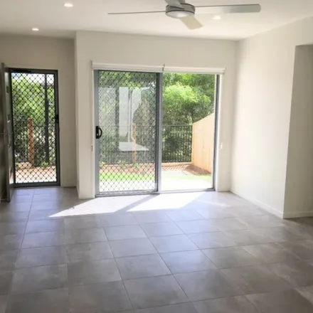 Image 1 - Crinum Circuit, Coomera QLD 4209, Australia - Apartment for rent