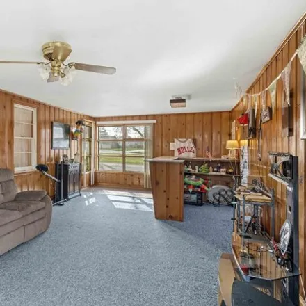 Image 6 - 3791 Sangamon Street, Steger, Will County, IL 60475, USA - House for sale